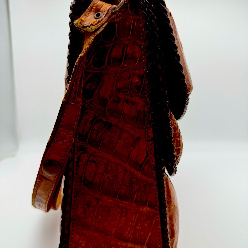 Authenticic Hand Made Alligator Leather Purse - Picture 4 of 6
